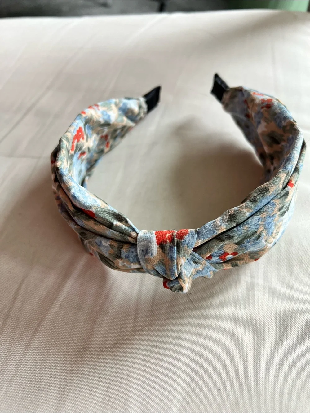 Package of 5 headbands, Harry Potter, Hand Made and a few unbranded.